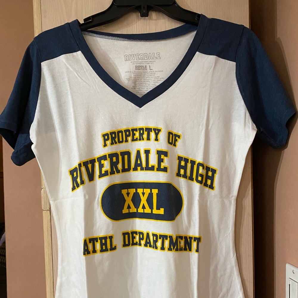 Riverdale Women’s V-Neck Baseball Tee
